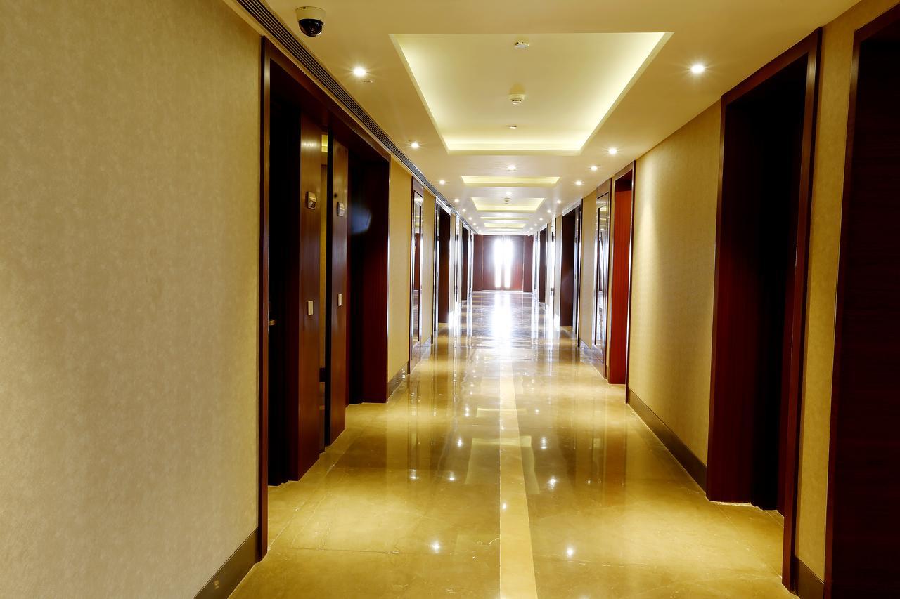 Sk Park Blu Hotel Sonipat Exterior photo