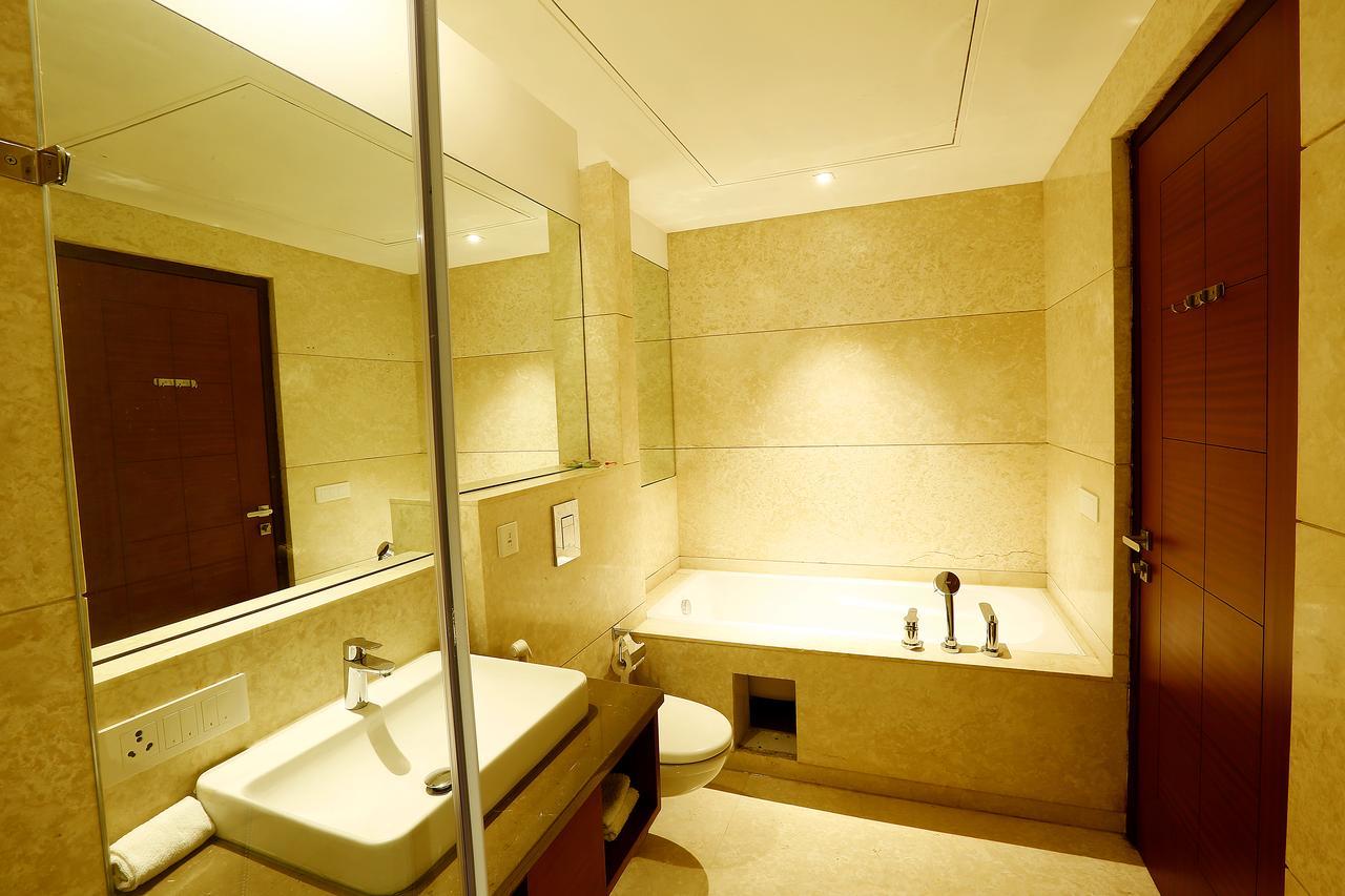 Sk Park Blu Hotel Sonipat Exterior photo